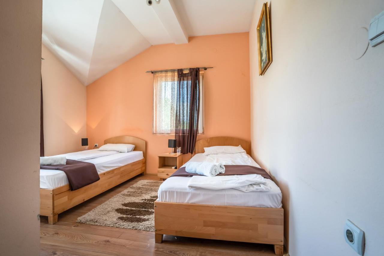 Garni Hotel Mali Predah Knjazevac Extérieur photo